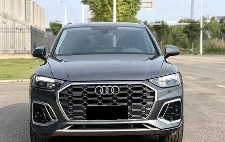 Audi Q5, 2022 год, 3 820 000 рублей, 2 фотография