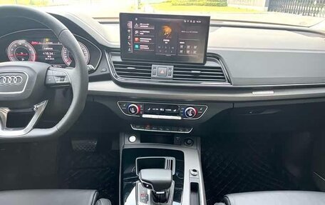 Audi Q5, 2022 год, 3 820 000 рублей, 13 фотография