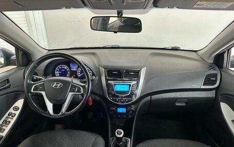 Hyundai Solaris II рестайлинг, 2011 год, 470 000 рублей, 5 фотография