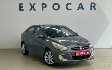 Hyundai Solaris II рестайлинг, 2011 год, 470 000 рублей, 4 фотография