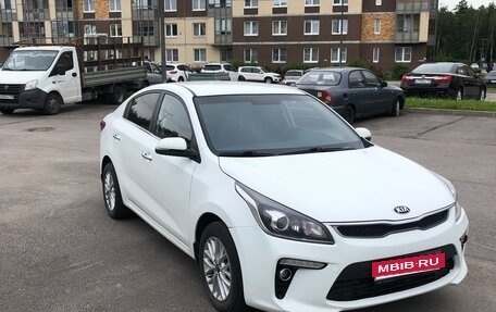 KIA Rio IV, 2018 год, 1 240 000 рублей, 1 фотография