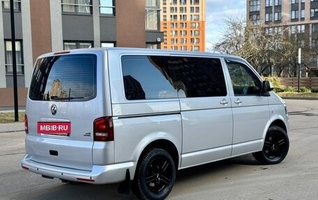 Volkswagen Caravelle T5, 2013 год, 2 250 000 рублей, 10 фотография