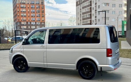 Volkswagen Caravelle T5, 2013 год, 2 250 000 рублей, 12 фотография