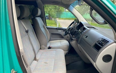 Volkswagen Transporter T5 рестайлинг, 2003 год, 830 000 рублей, 30 фотография