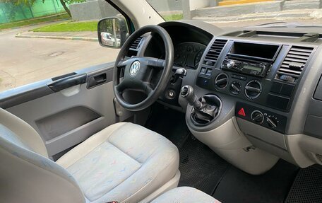 Volkswagen Transporter T5 рестайлинг, 2003 год, 830 000 рублей, 29 фотография