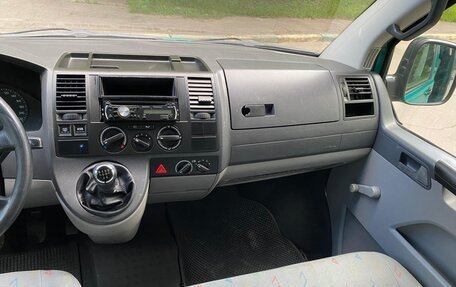 Volkswagen Transporter T5 рестайлинг, 2003 год, 830 000 рублей, 36 фотография