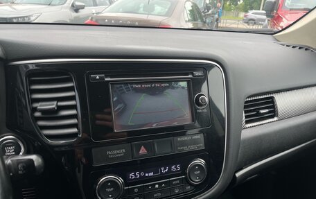 Mitsubishi Outlander III рестайлинг 3, 2012 год, 1 049 000 рублей, 10 фотография