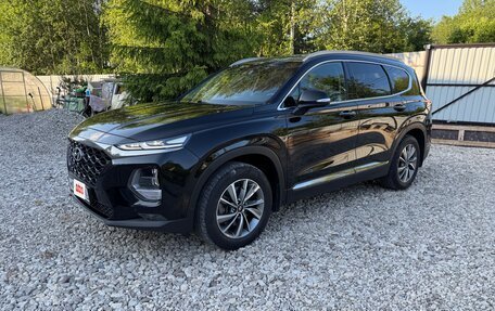 Hyundai Santa Fe IV, 2018 год, 2 680 000 рублей, 2 фотография