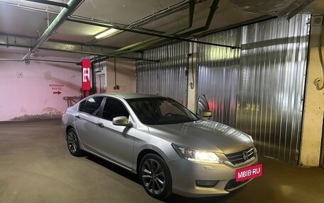 Honda Accord IX рестайлинг, 2013 год, 1 500 000 рублей, 8 фотография