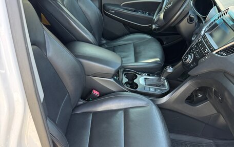 Hyundai Santa Fe III рестайлинг, 2015 год, 2 000 000 рублей, 22 фотография