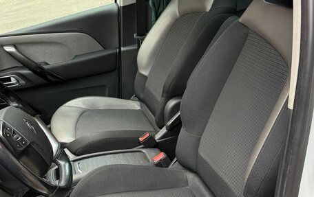 Citroen C4 Picasso II рестайлинг, 2017 год, 1 500 000 рублей, 10 фотография