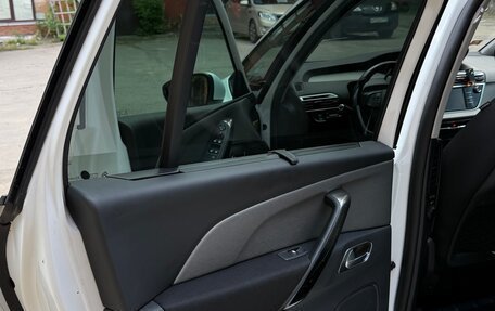 Citroen C4 Picasso II рестайлинг, 2017 год, 1 500 000 рублей, 6 фотография