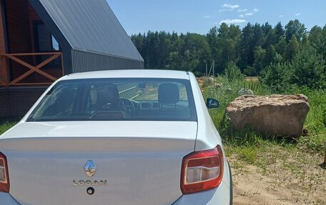 Renault Logan II, 2022 год, 1 500 000 рублей, 3 фотография