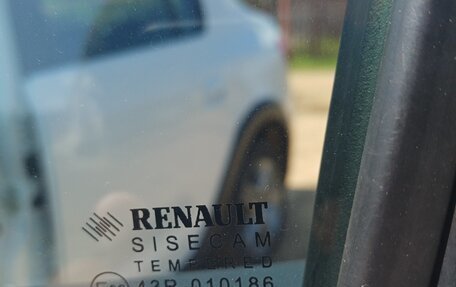 Renault Logan II, 2022 год, 1 500 000 рублей, 7 фотография