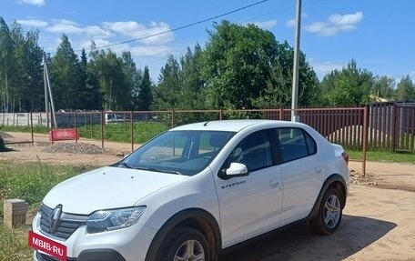 Renault Logan II, 2022 год, 1 500 000 рублей, 2 фотография