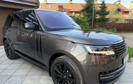 Land Rover Range Rover IV рестайлинг, 2022 год, 24 000 000 рублей, 2 фотография