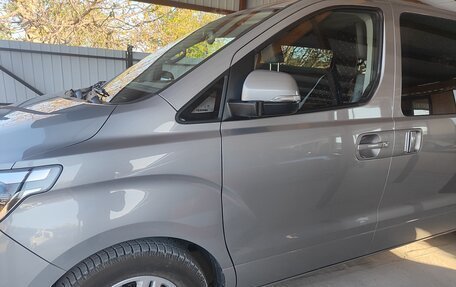 Hyundai H-1 II рестайлинг, 2021 год, 4 000 050 рублей, 18 фотография