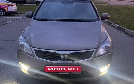 KIA cee'd I рестайлинг, 2010 год, 750 000 рублей, 7 фотография