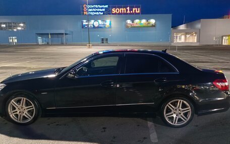 Mercedes-Benz E-Класс, 2012 год, 1 700 000 рублей, 2 фотография