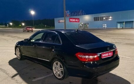 Mercedes-Benz E-Класс, 2012 год, 1 700 000 рублей, 1 фотография