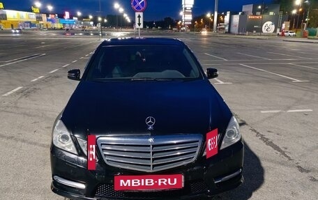 Mercedes-Benz E-Класс, 2012 год, 1 700 000 рублей, 4 фотография