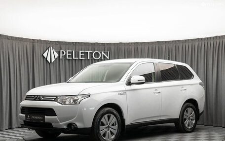Mitsubishi Outlander III рестайлинг 3, 2013 год, 960 000 рублей, 1 фотография
