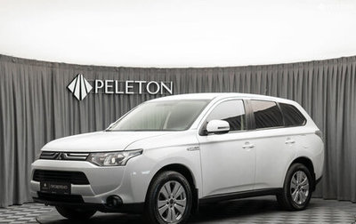 Mitsubishi Outlander III рестайлинг 3, 2013 год, 960 000 рублей, 1 фотография