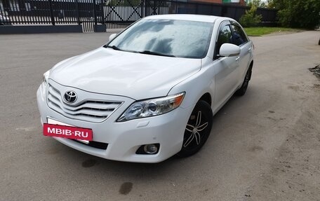 Toyota Camry, 2011 год, 1 320 000 рублей, 4 фотография