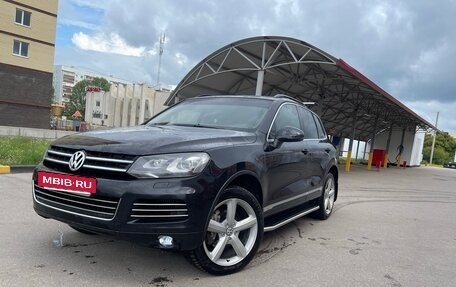 Volkswagen Touareg III, 2011 год, 2 050 000 рублей, 4 фотография