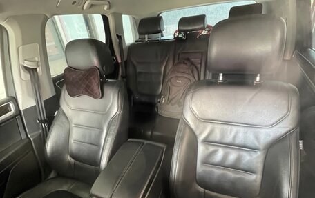 Volkswagen Touareg III, 2011 год, 2 050 000 рублей, 22 фотография