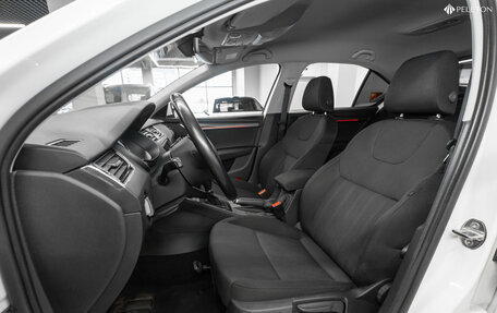 Skoda Octavia, 2017 год, 1 830 000 рублей, 10 фотография