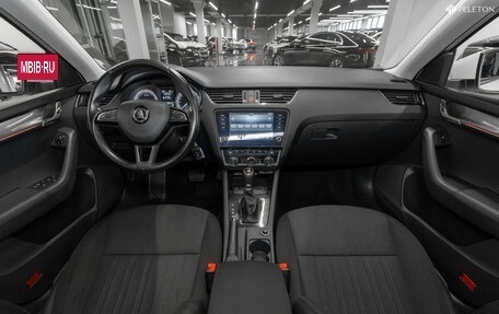 Skoda Octavia, 2017 год, 1 830 000 рублей, 9 фотография