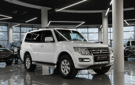 Mitsubishi Pajero IV, 2014 год, 2 360 000 рублей, 2 фотография