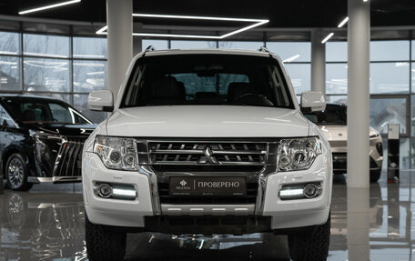 Mitsubishi Pajero IV, 2014 год, 2 360 000 рублей, 3 фотография