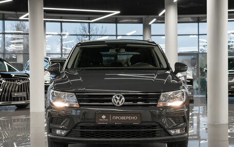 Volkswagen Tiguan II, 2018 год, 2 090 000 рублей, 3 фотография