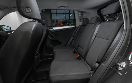 Volkswagen Tiguan II, 2018 год, 2 090 000 рублей, 14 фотография