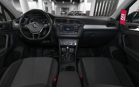 Volkswagen Tiguan II, 2018 год, 2 090 000 рублей, 10 фотография