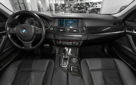 BMW 5 серия, 2010 год, 1 640 000 рублей, 8 фотография
