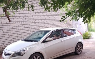 Hyundai Solaris II рестайлинг, 2015 год, 1 400 000 рублей, 1 фотография