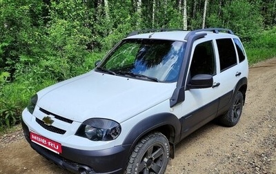 Chevrolet Niva I рестайлинг, 2019 год, 900 000 рублей, 1 фотография
