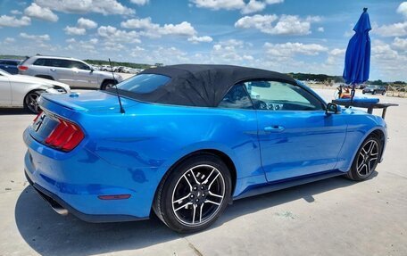 Ford Mustang VI рестайлинг, 2023 год, 2 810 000 рублей, 6 фотография