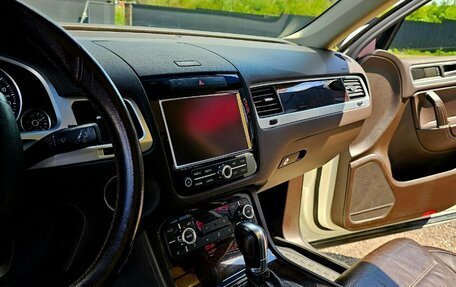 Volkswagen Touareg III, 2011 год, 2 570 000 рублей, 13 фотография