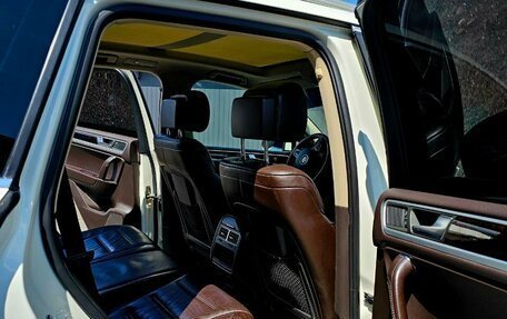 Volkswagen Touareg III, 2011 год, 2 570 000 рублей, 24 фотография