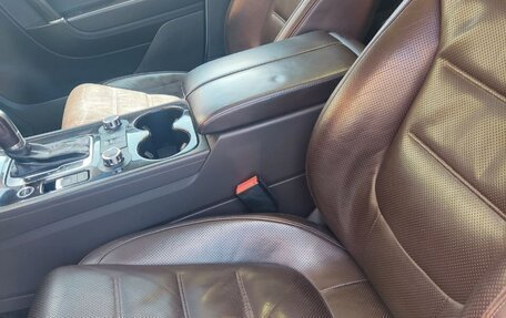 Volkswagen Touareg III, 2011 год, 2 570 000 рублей, 21 фотография