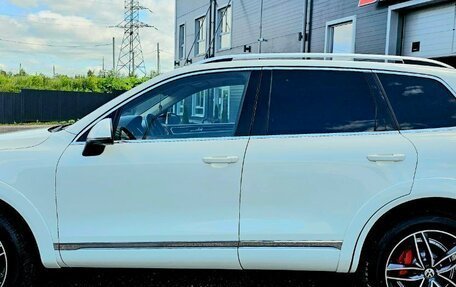 Volkswagen Touareg III, 2011 год, 2 570 000 рублей, 20 фотография