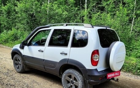 Chevrolet Niva I рестайлинг, 2019 год, 900 000 рублей, 4 фотография