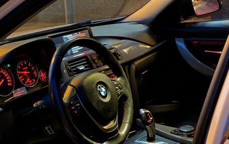 BMW 3 серия, 2015 год, 1 600 000 рублей, 9 фотография