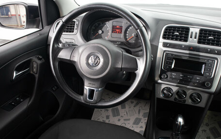 Volkswagen Polo VI (EU Market), 2013 год, 1 119 000 рублей, 16 фотография