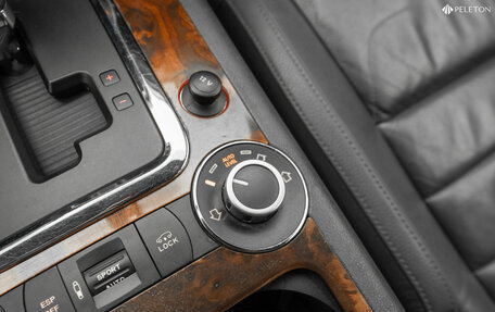 Volkswagen Touareg III, 2008 год, 1 070 000 рублей, 22 фотография