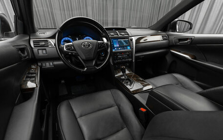 Toyota Camry, 2015 год, 1 860 000 рублей, 9 фотография